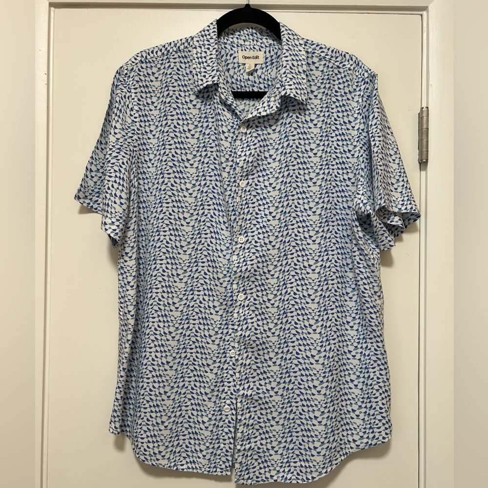 Stylish Blue and White Men's Button Down Shirt